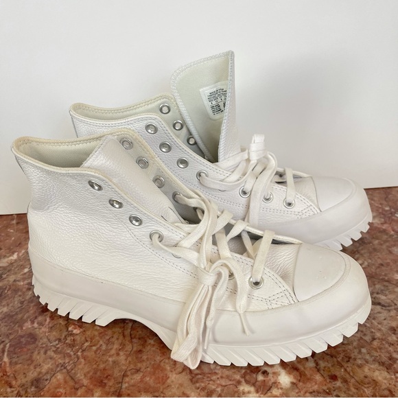 Converse Women's Chuck Taylor All Star Lugged 2.0 High White Platform Sneakers - Picture 4 of 9